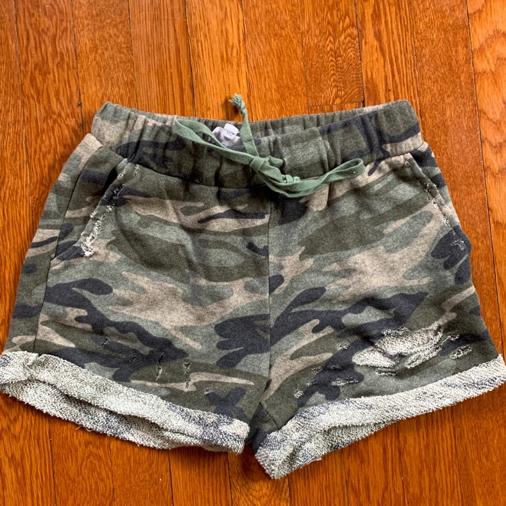 Camouflage sweat shorts